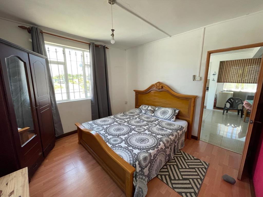 Bay Apartment